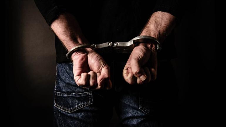 Θεσσαλονίκη: Στη φυλακή ο 44χρονος που κατηγορείται ότι προσπάθησε να πνίξει με κορδόνια την 34χρονη σύντροφό του