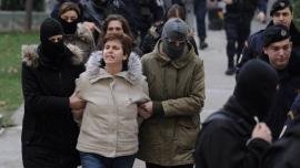 Αποφυλακίστηκε η Πόλα Ρούπα - Είχε καταδικαστεί για βομβιστική επίθεση
