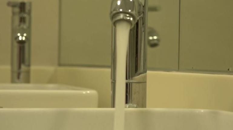 Σε κατάσταση έκτακτης ανάγκης κηρύχθηκε η Ζάκυνθος - Από τις βρύσες τρέχει νερό με πετρέλαιο