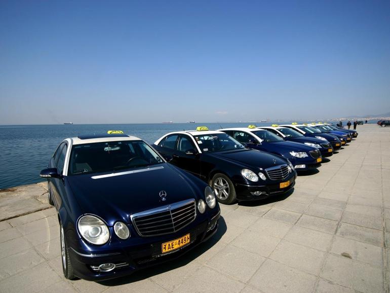 Θεσσαλονίκη: Συνεχίζεται και αύριο η απεργία των ταξί – “Καμία υποχώρηση” δηλώνουν οι επαγγελματίες