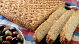 Λαγάνα: Γιατί την τρώμε κάθε Καθαρά Δευτέρα και τι συμβολίζει