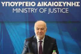 Αλλαγές στο Ποινικό Δίκαιο: Οι σημαντικότερες διατάξεις για ενδοικογενειακή βία, βιασμούς, εμπρησμούς και κοινωφελή εργασία