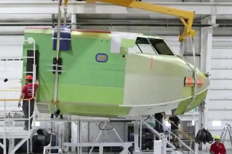 Canadair 515: Οι πρώτες εικόνες από την κατασκευή του αεροσκάφους που θα επιχειρεί και τη νύχτα στις φωτιές (VIDEO)