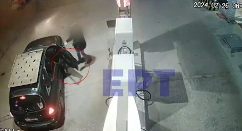 Θεσσαλονίκη: Ληστές απείλησαν με όπλο ιδιοκτήτρια πρατηρίου καυσίμων- Της άρπαξαν τον σταυρό από τον λαιμό (video)