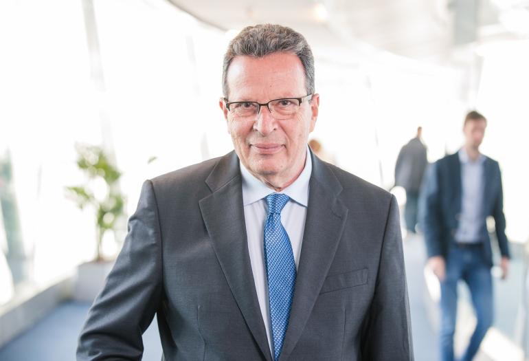 Κρεμάει τα ευρωκοινοβουλευτικά παπούτσια του ο Γιώργος Κύρτσος