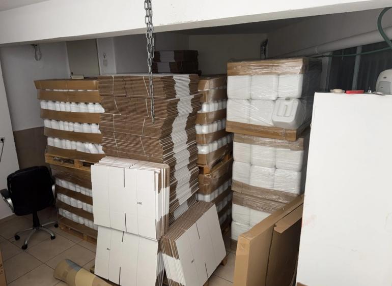 Θεσσαλονίκη: Διακινούσαν παράνομα φυτοφάρμακα και πετούσαν τα ακάθαρτα ύδατα στο δίκτυο αποχέτευσης – Τέσσερις συλλήψεις
