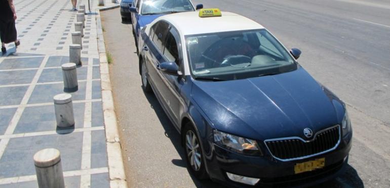 Θεσσαλονίκη: Έλεγχοι της Τροχαίας σε ταξί - 21 παραβάσεις σε μία ημέρα