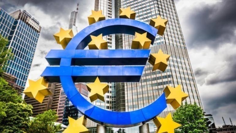 Η ΕΚΤ προειδοποιεί για νέα κρίση χρέους στην ευρωζώνη