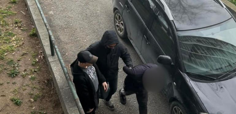 Θεσσαλονίκη: Στα δικαστήρια για να απολογηθεί ο 23χρονος που κατηγορείται για τη δολοφονία του Κλεομένη στην Καλαμαριά