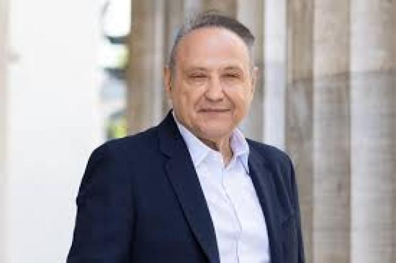 Ο δήμαρχος Θεσσαλονίκης Στ. Αγγελούδης για πλατεία Εμπράρ, αποκαταστάσεις πεζοδρομίων, οθωμανικές κρήνες και σχολική στέγη
