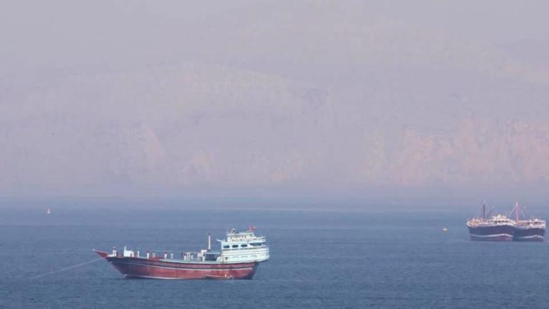 Στενό του Ορμούζ: Λιγότερες από 20 διελεύσεις εμπορικών πλοίων το σαββατοκύριακο