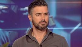 ΒΙΝΤΕΟ-Γιάννης Τσιμιτσέλης: Υπήρξε σκηνή σε ταινία που με βίαζαν και μόλις τελείωσε κλωτσούσα ό,τι έβρισκα