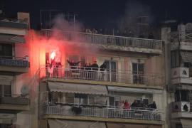 ΠΑΟΚ: Με… 12 παίκτες στις Σέρρες, σε εξέδρα, μπαλκόνια και ταράτσες!