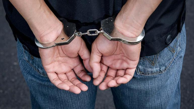Καταδικάστηκε 28χρονος στη Θεσσαλονίκη που έδειξε τα γεννητικά του όργανα σε γυναίκα - «Ξέχασα να κλείσω το φερμουάρ», υποστήριξε
