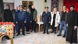 Κεντρική Μακεδονία: Αστυνομικοί συγκέντρωσαν είδη πρώτης ανάγκης και τα χάρισαν σε ιδρύματα