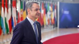 Στο Παρίσι ο πρωθυπουργός για τη σύνοδο ηγετών για την ειρήνη και την ασφάλεια στην Ουκρανία