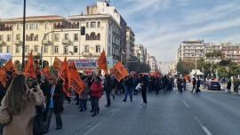 Θεσσαλονίκη-Πορεία διαμαρτυρίας εργατικών σωματείων για τον νέο κρατικό προϋπολογισμό
