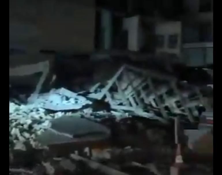 Σεισμός στην Τουρκία: Κατέρρευσαν 3 κτίρια από τα 6,1 Ρίχτερ - 22 τραυματίες