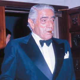 Πενήντα χρόνια από τον θάνατο του Αριστοτέλη Ωνάση: Οι περιπέτειες σε Σμύρνη και Αργεντινή, το σχέδιο για την Αθηναϊκή Ριβιέρα και οι θυελλώδεις σχέσεις του
