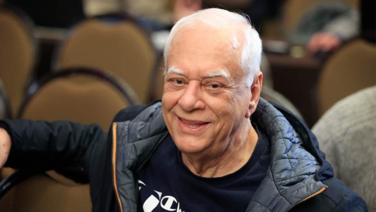 Καρτερός προς ΠΑΣΟΚ: Δική μου η γραφίδα, δική μου η ευθύνη