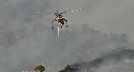Φωτιά σε δασική έκταση στο Χρυσόκαστρο Καβάλας, επιχειρεί ένα ελικόπτερο