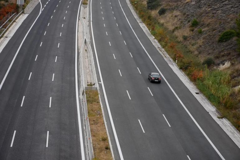 Πιερία: Κλείνει από σήμερα για 12 ώρες κάθε μέρα τμήμα της ΠΑΘΕ – Πώς θα διεξάγεται η κυκλοφορία