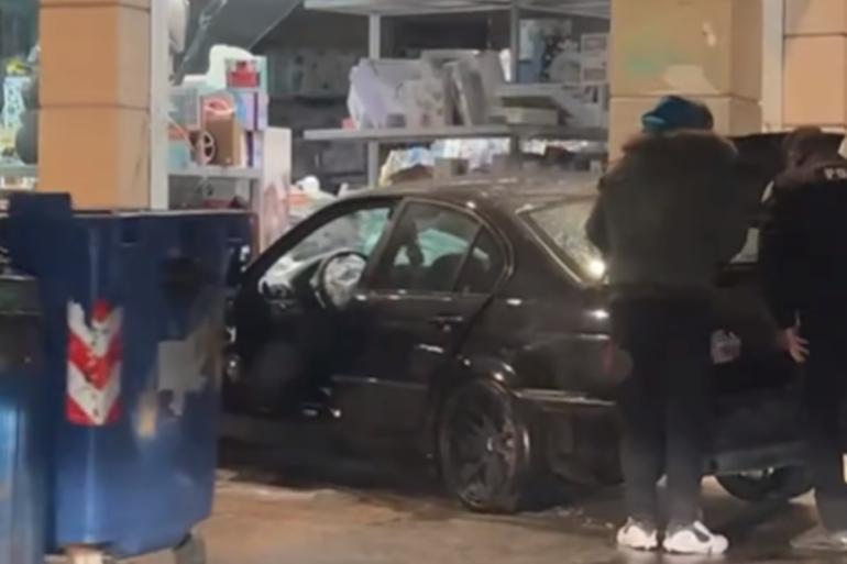 ΒΙΝΤΕΟ-Κατερίνη: Μεθυσμένος οδηγός “μπούκαρε” με το Ι.Χ. του σε τζαμαρία καταστήματος