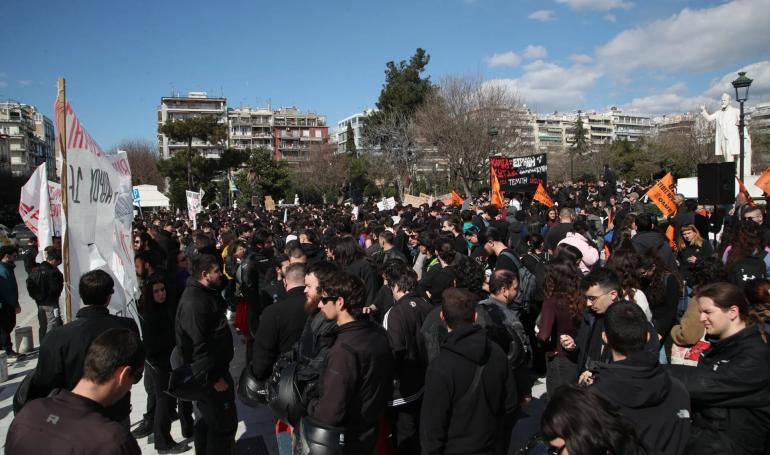 ΤΩΡΑ-Θεσσαλονίκη: Τέσσερις προσαγωγές πριν από το συλλαλητήριο για τα Τέμπη