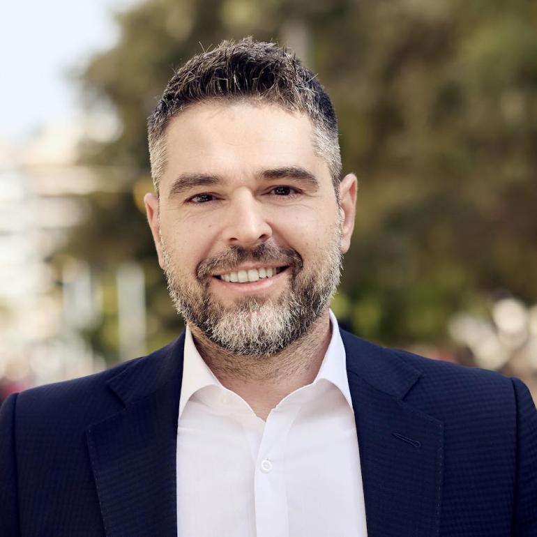 Ανεξαρτητοποιήθηκε ο βουλευτής του ΣΥΡΙΖΑ Γιάννης Σαρακιώτης