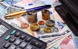 Κλειδώνουν οι νέες μειώσεις φόρων για τη μεσαία τάξη