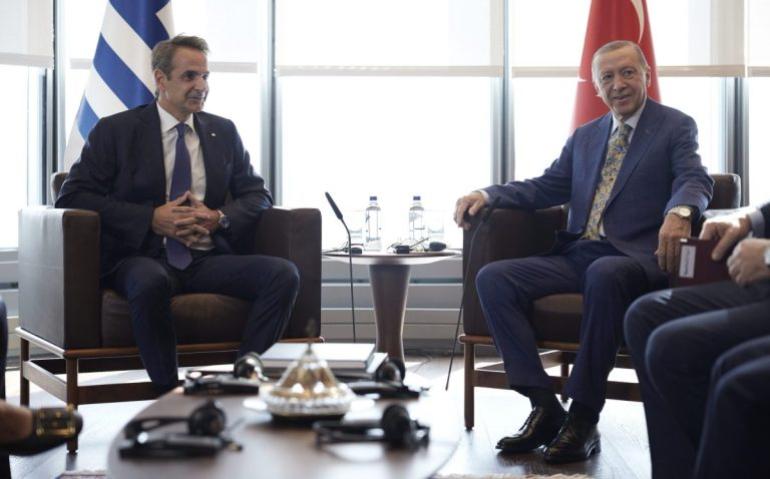 Προς αναζήτηση νέας ημερομηνίας για τη συνάντηση Μητσοτάκη – Ερντογάν