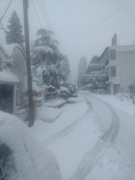 Στα λευκά περιοχές της Θεσσαλονίκης Απρίλιο μήνα - Δείτε φωτογραφίες