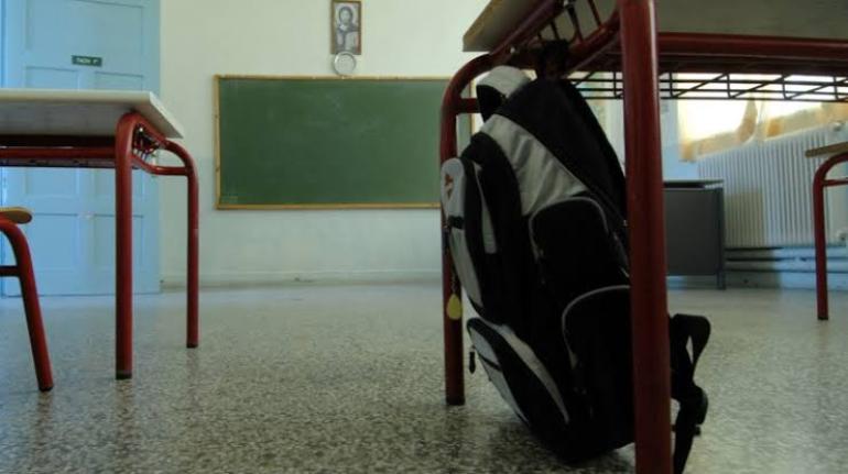 Σοκ σε σχολείο της Κοζάνης: 15χρονη μαθήτρια βρέθηκε χωρίς τις αισθήσεις της στις τουαλέτες