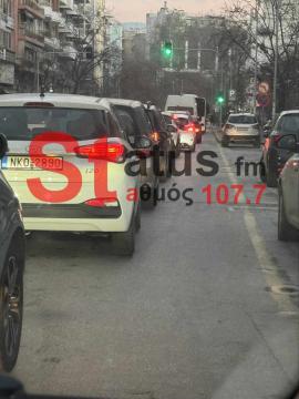 Θεσσαλονίκη: Κυκλοφοριακό κομφούζιο στο κέντρο της πόλης λόγω εργασιών σε αγωγό