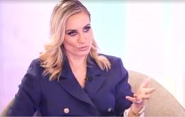 Ελεονώρα Μελέτη για φίλτρα ομορφιάς: “Δεν έχουν ουσιαστικά απαγορευτεί, ο καθένας μπορεί να κάνει ό,τι θέλει στη φωτογραφία του”