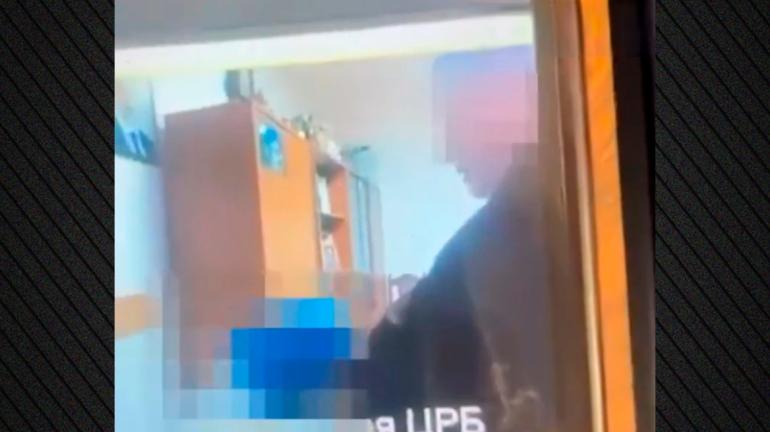 Βίντεο «έκαψε» γιατρό - Ξέχασε ανοιχτή την κάμερα και είδαν νοσοκόμα να του κάνει στοματικό σεξ