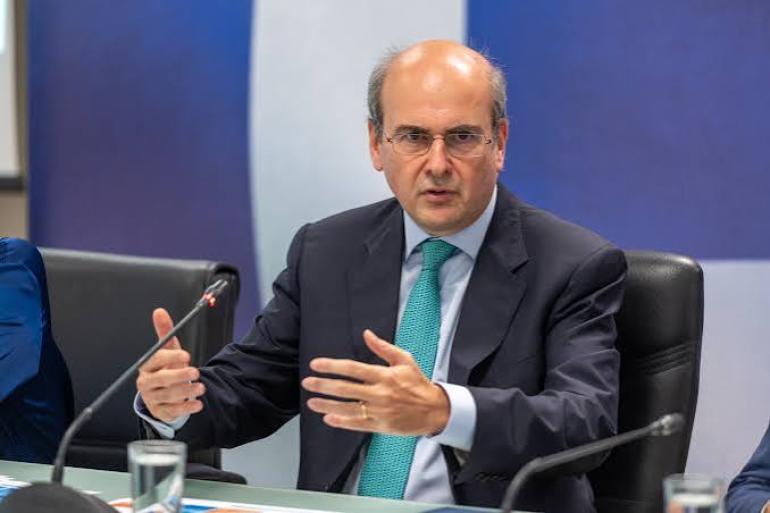 Χατζηδάκης για πακέτο ΔΕΘ: Δώσαμε όσα περισσότερα γινόταν, σε αντίθεση με εκείνους που τάζουν λαγούς με πετραχήλια