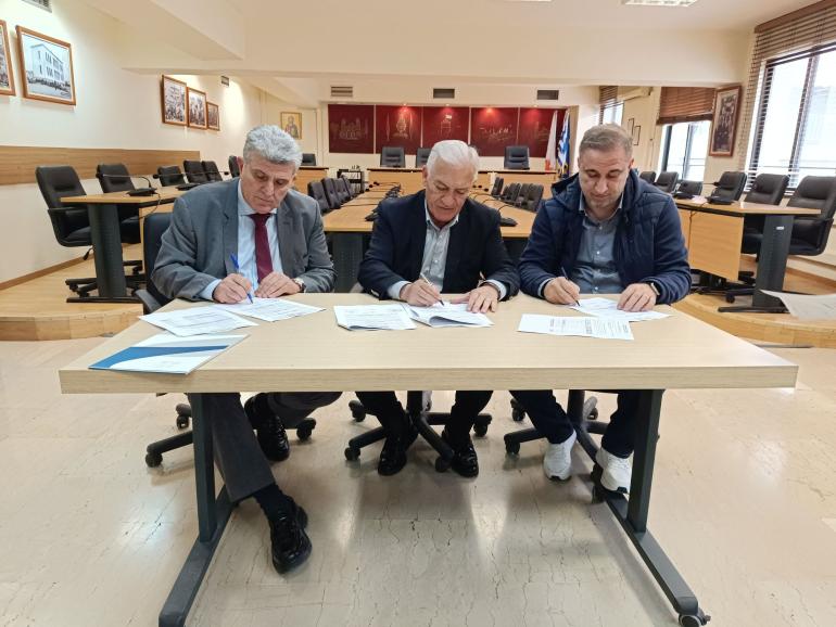 Υπογράφτηκε η προγραμματική σύμβαση εκπόνησης μελέτης για τη συντήρηση της γέφυρας της Λεωφόρου Δενδροποτάμου