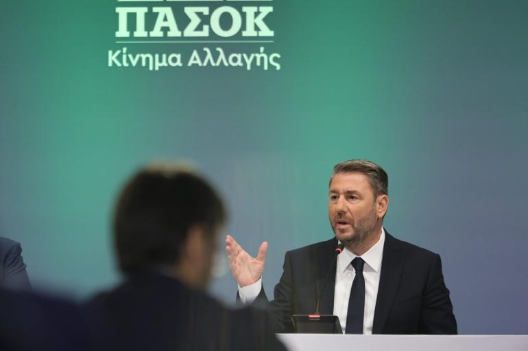 Ανδρουλάκης από Θεσσαλονίκη: Η πολιτική αλλαγή περνάει μέσα από την ήττα της ΝΔ – Δεν αφορά το ΠΑΣΟΚ το τι θα κάνει ο κ. Τσίπρας