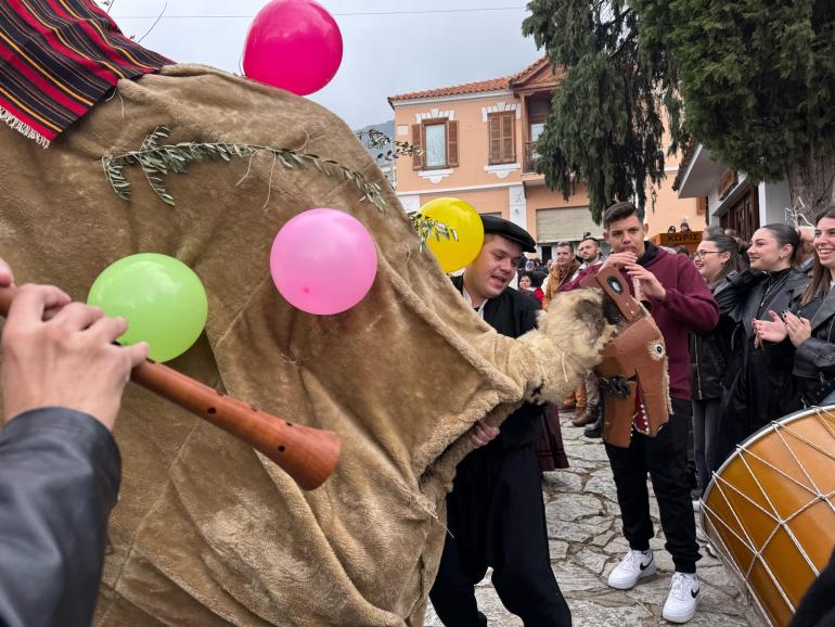 Πολύγυρος: Σπεύσατε για το τριήμερο της Καμήλας