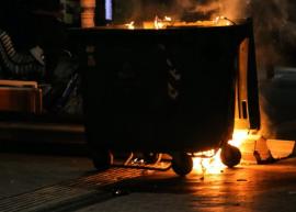 Θεσσαλονίκη: Ζημιές σε αυτοκίνητα από φωτιά σε κάδο στο κέντρο
