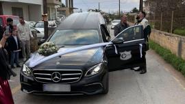 ΒΙΝΤΕΟ-Κρήτη: Γαμπρός πήγε στην εκκλησία με… νεκροφόρα