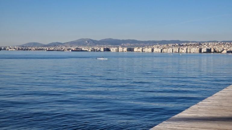 Καλοκαιρία και υψηλές θερμοκρασίες και σήμερα