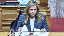 Την αυτοεξαίρεσή της από την εξεταστική επιτροπή «διερεύνησης του εγκλήματος των Τεμπών» ζήτησε η βουλευτής της ΝΔ Ζωή Ράπτη