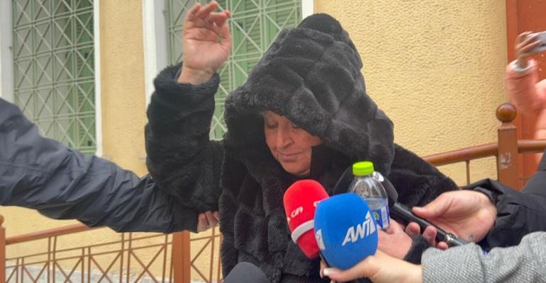 Ποινή φυλάκισης δύο ετών στη διευθύντρια που έδεσε με ταινία 13χρονο, «το έκανα για πλάκα, δεν δυσανασχετούσε» είπε