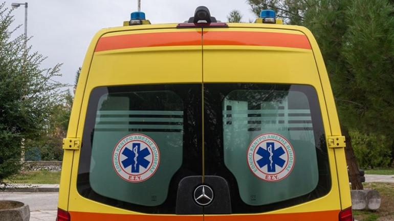 Άρτα: Σοβαρό τροχαίο με στρατιωτικό λεωφορείο στην Ιόνια Οδό – Πληροφορίες για 13 τραυματίες