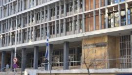 Στη φυλακή 30χρονος που απείλησε να σκοτώσει του γονείς του με ψαροντούφεκο