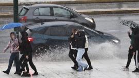 Έκτακτο δελτίο επιδείνωσης καιρού μέχρι το απόγευμα του Σαββάτου για καταιγίδες και χαλάζι