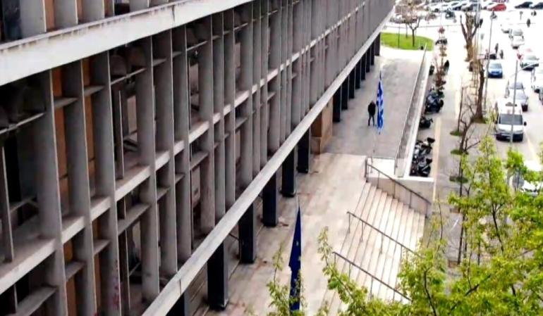 Θεσσαλονίκη: Κάθειρξη 17 ετών σε 40χρονο που βίαζε και κακοποιούσε τη γυναίκα του μπροστά στα ανήλικα παιδιά τους