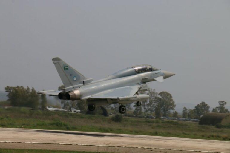 Θεσσαλονίκη: Για ποιο λόγο πέταξαν μαχητικά το πρωί